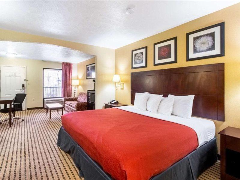 Quality & Hotel Dickson